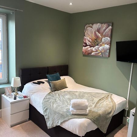 Private & Modern En-Suite Rooms Town Centre Self Check-In Barnsley Exterior foto